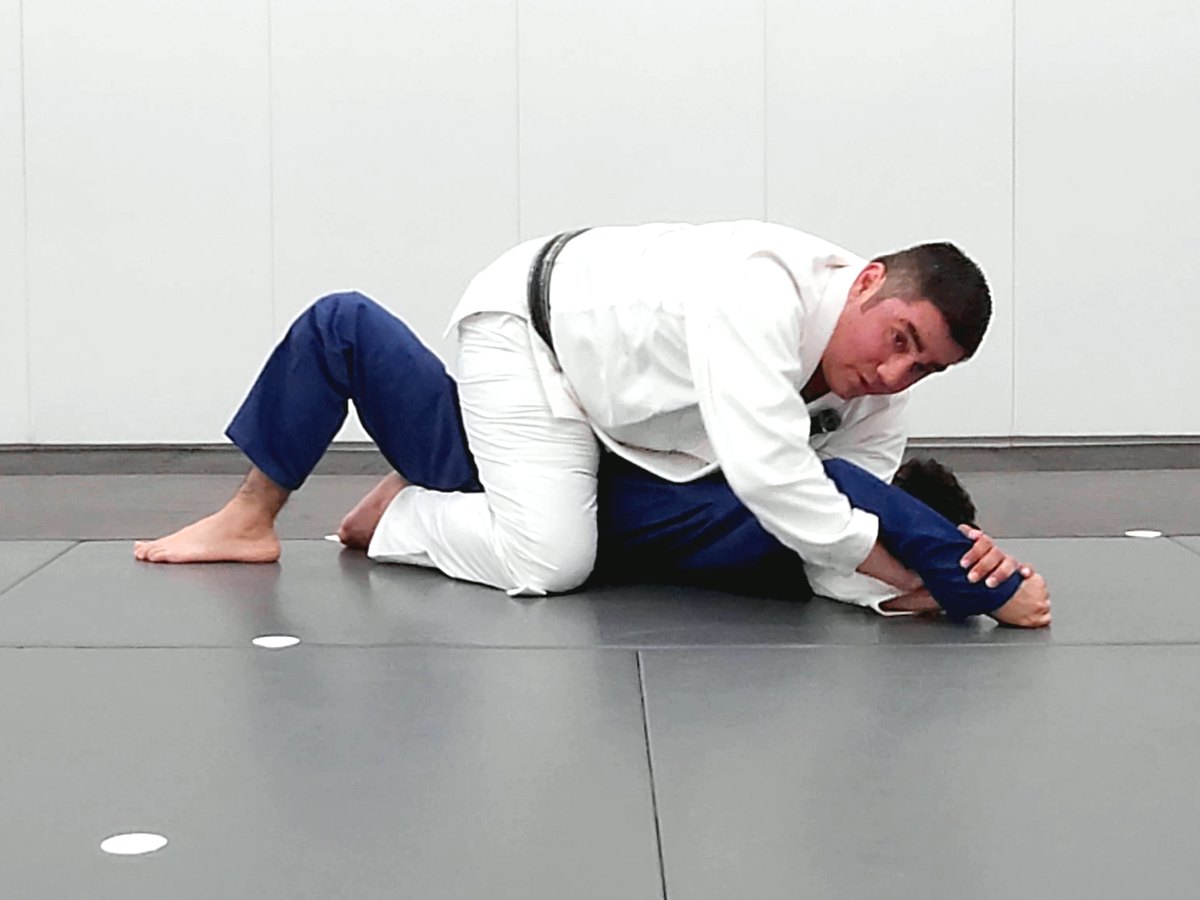 Professor Manny Galvan teaching